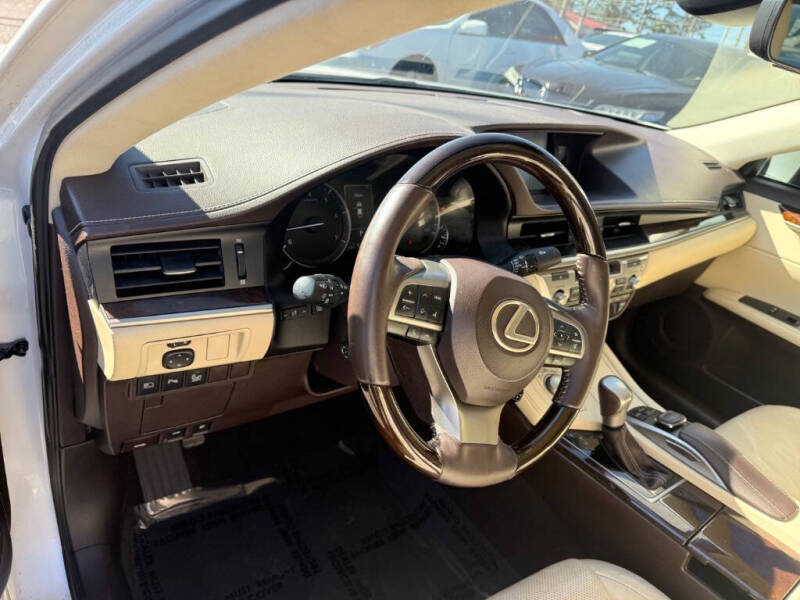 2017 Lexus ES 350