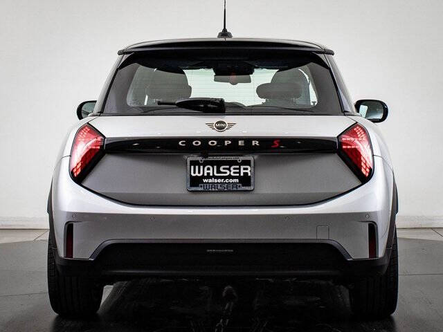 2025 MINI Hardtop 2 Door