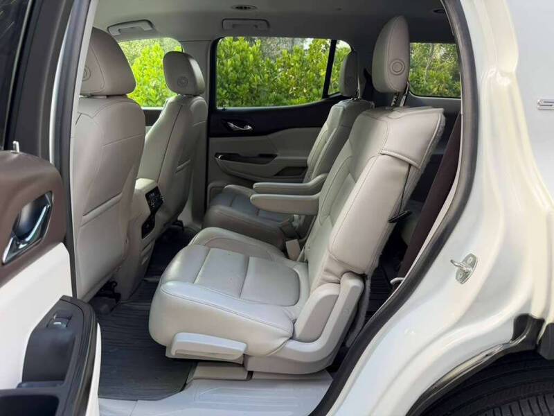 2017 GMC Acadia SLT-1