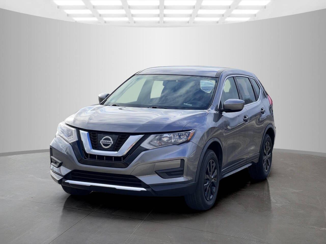 2017 Nissan Rogue for sale at Used Cars Toledo in Oregon, OH