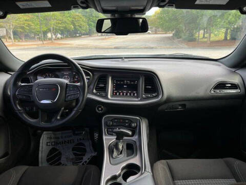 2021 Dodge Challenger SXT