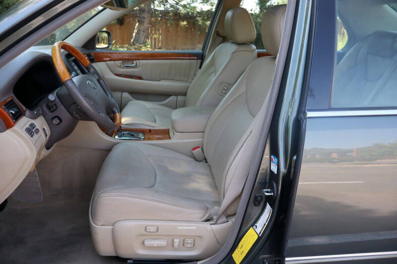 2004 Lexus LS 430