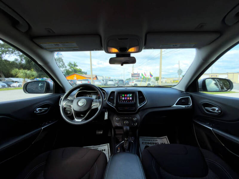 2019 Jeep Cherokee Latitude