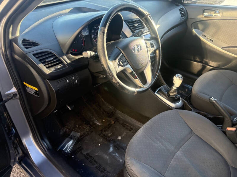 2014 Hyundai Accent SE