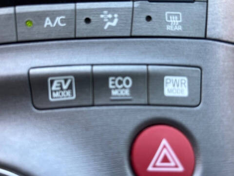 2015 Toyota Prius Three