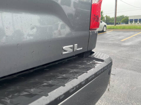 2017 Nissan Titan SL