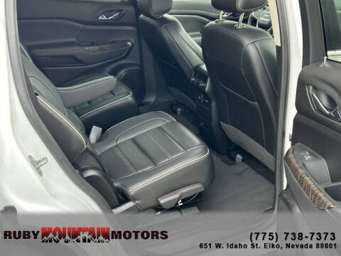 2023 GMC Acadia Denali