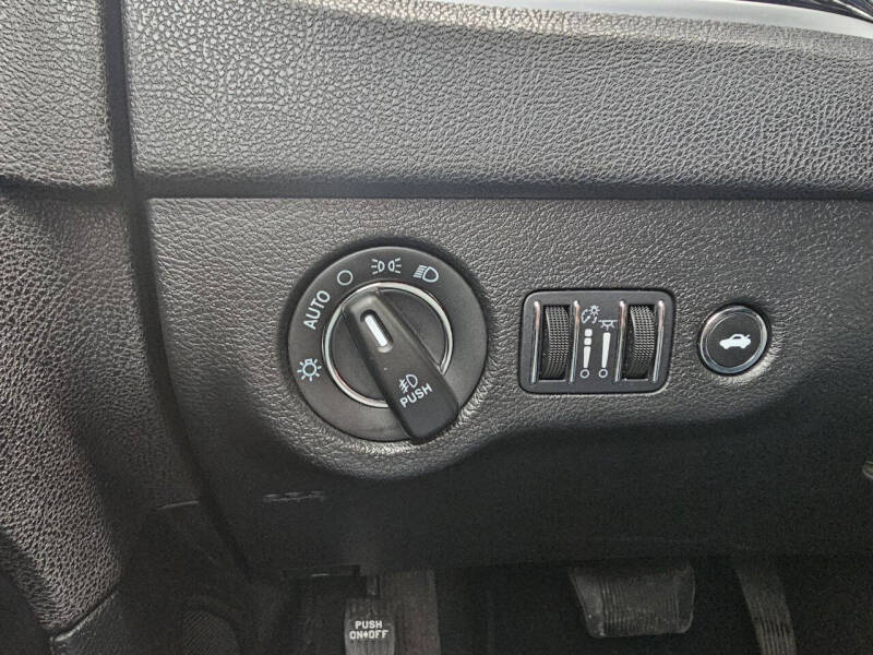 2023 Chrysler 300 S V6