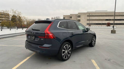 2022 Volvo XC60 B5 Momentum