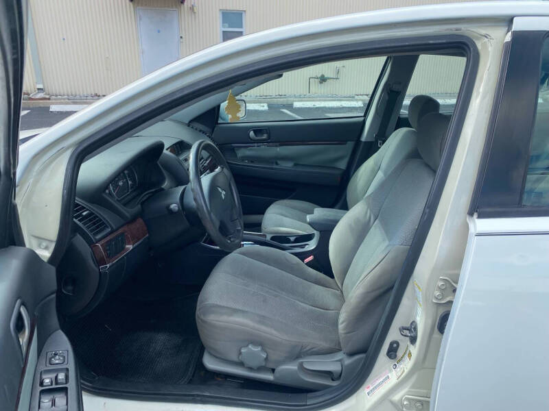 2009 Mitsubishi Galant ES