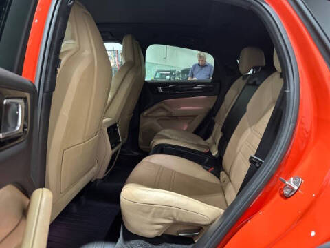 2021 Porsche Cayenne Coupe