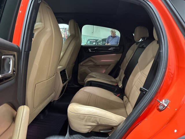 2021 Porsche Cayenne Coupe