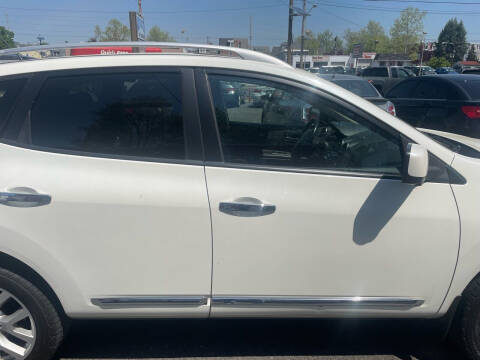 2013 Nissan Rogue SV w/SL Package