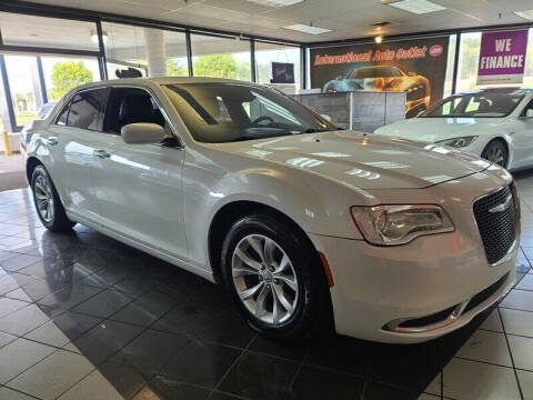 2015 Chrysler 300 Limited