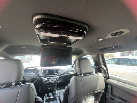 2019 Chrysler Pacifica Touring L