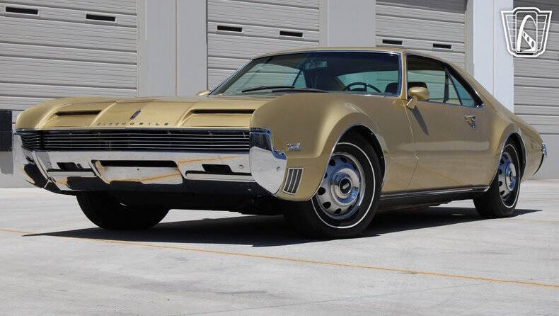 1966 Oldsmobile Toronado
