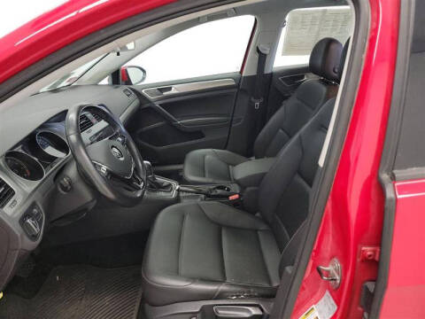 2017 Volkswagen Golf TSI S