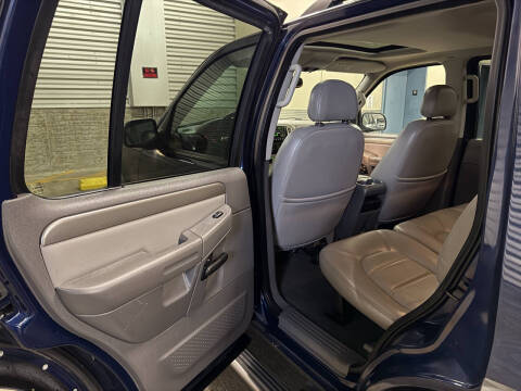 2005 Ford Explorer XLT