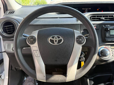 2013 Toyota Prius c Two
