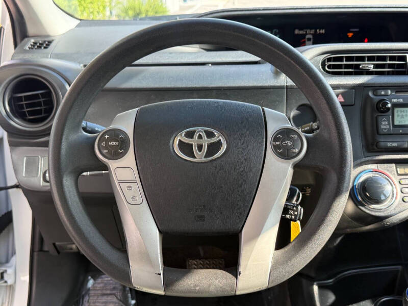 2013 Toyota Prius c Two