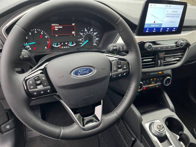 2022 Ford Escape SEL