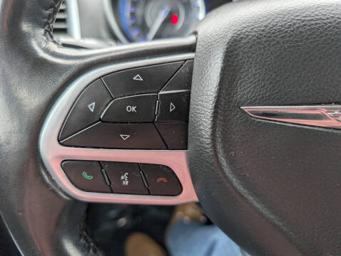2021 Chrysler 300 Touring L