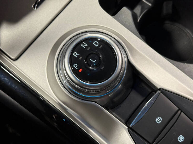 2024 Ford Explorer ST-Line