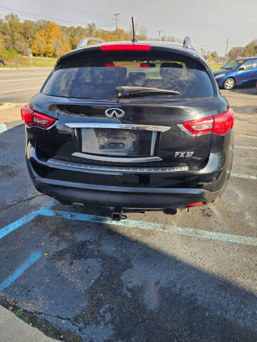 2013 Infiniti FX37