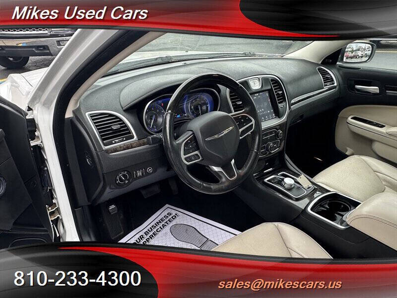 2018 Chrysler 300 Limited