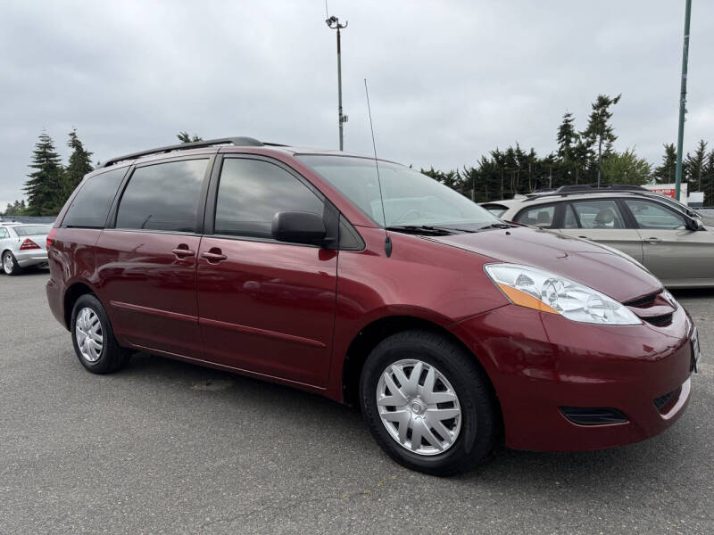 2009 Toyota Sienna CE 7-Passenger