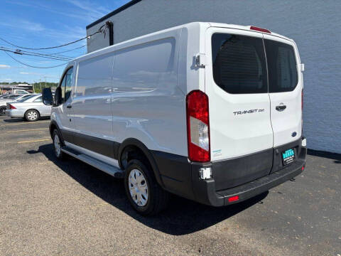 2025 Ford Transit