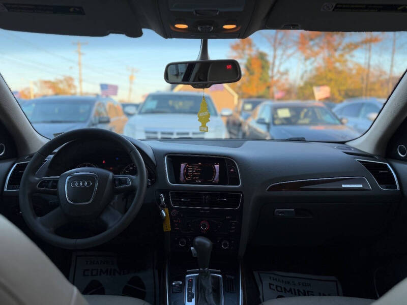 2012 Audi Q5 2.0T quattro Premium Plus