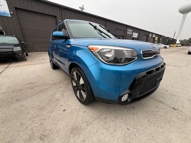 2016 Kia Soul +