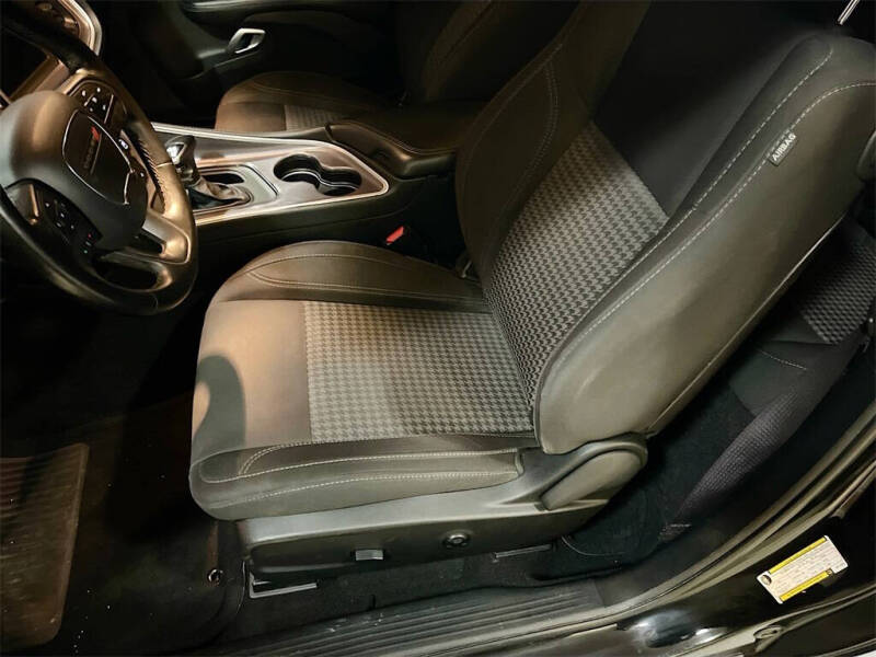 2019 Dodge Challenger SXT