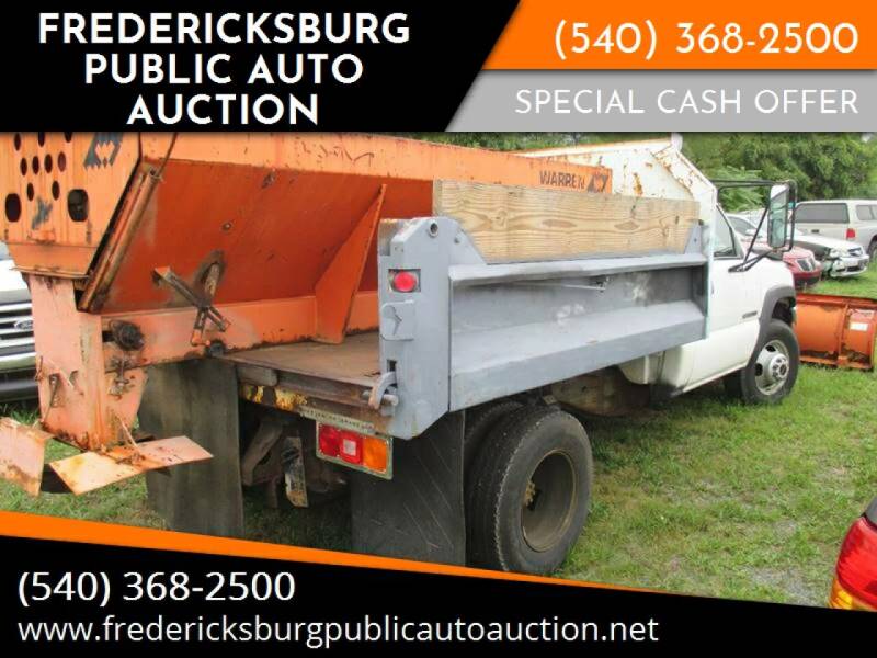 2002 GMC 3500 Plow & Spreader Truck for sale at FPAA in Fredericksburg VA