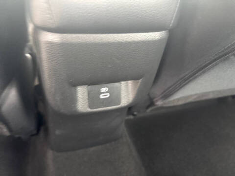 2023 Nissan Versa SV