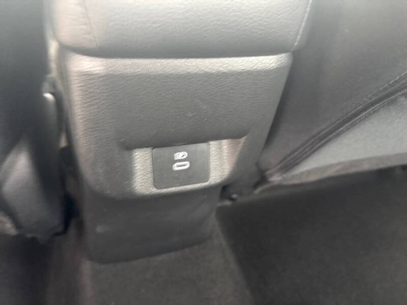 2023 Nissan Versa SV