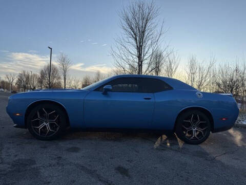 2015 Dodge Challenger SXT Plus