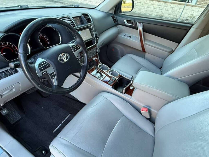 2013 Toyota Highlander Limited