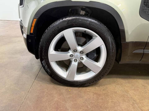 2024 Land Rover Defender 90 P400 X-Dynamic SE