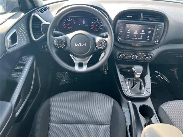 Used 2022 Kia Soul LX with VIN KNDJ23AU0N7833393 for sale in Wood River, IL