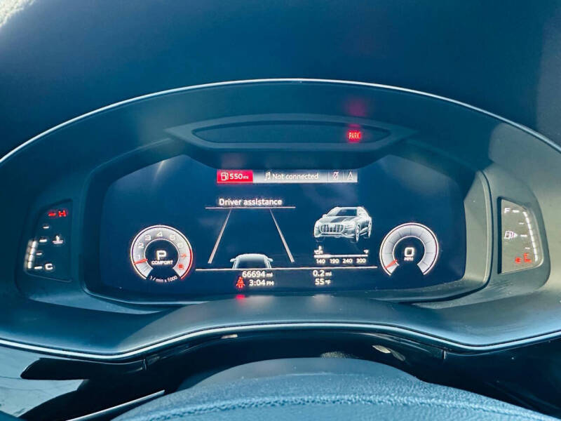 2019 Audi Q8 quattro Premium 55 TFSI