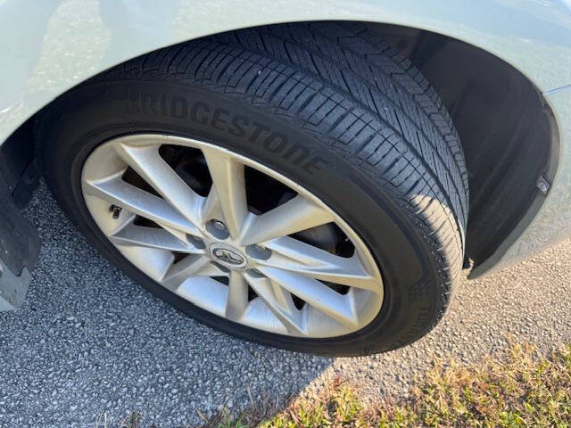 2012 Toyota Prius v Three