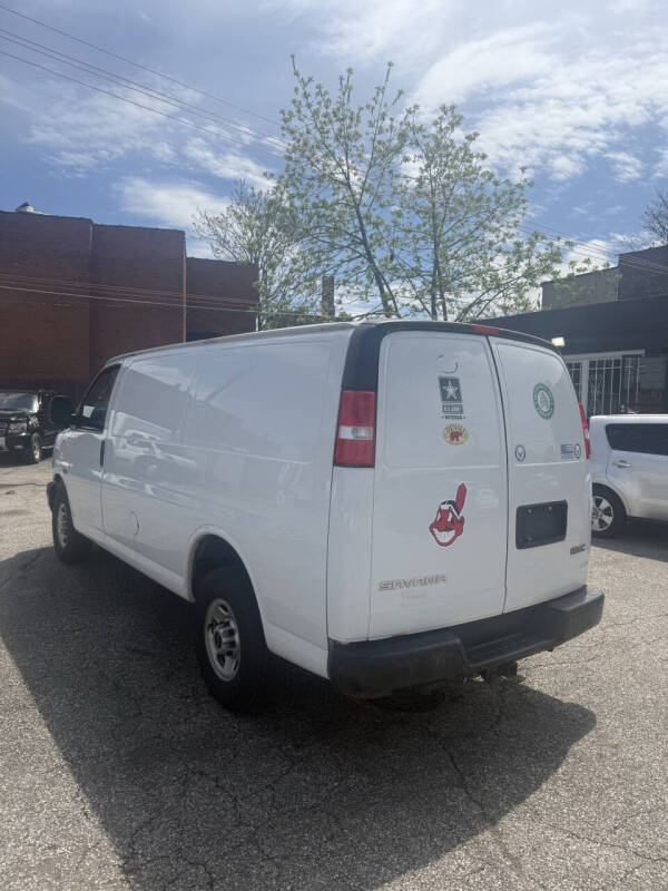 2019 GMC Savana 2500