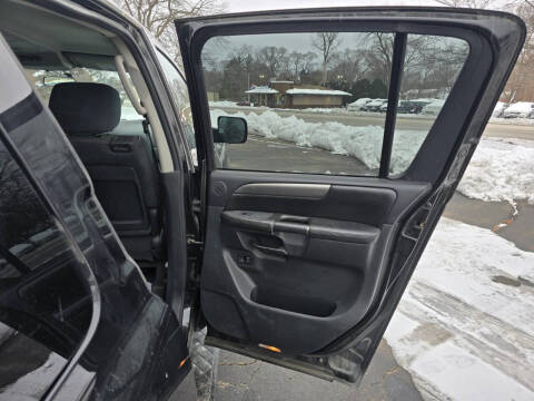 2011 Nissan Armada SV