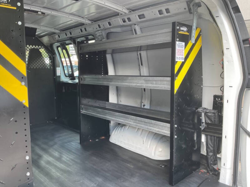 2021 Chevrolet Express 2500