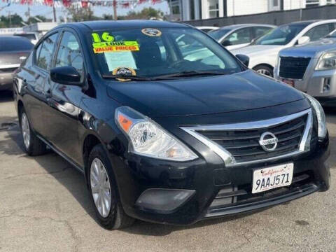 2018 Nissan Versa SV