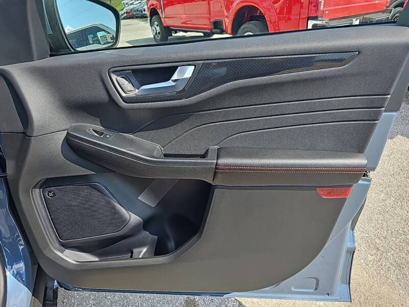 2024 Ford Escape ST-Line Elite