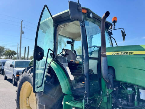 2015 John Deere 6115d