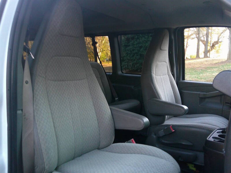 2017 Chevrolet Express LT 3500